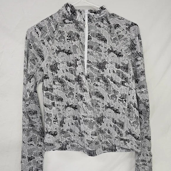 Spyder Black and White Patterned Long Sleeve Top - Picture 1 of 5